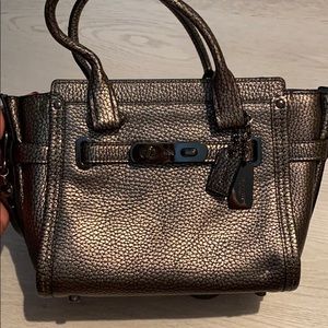 Coach⦂ Small Crossbody